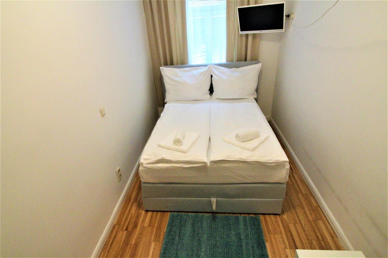 Small Studio Close To City Center 维也纳 外观 照片