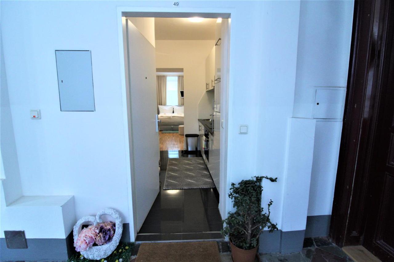 Small Studio Close To City Center 维也纳 外观 照片