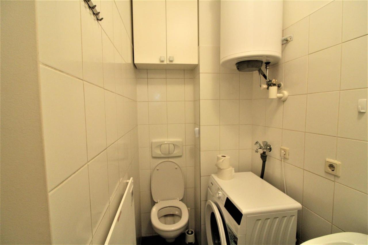 Small Studio Close To City Center 维也纳 外观 照片